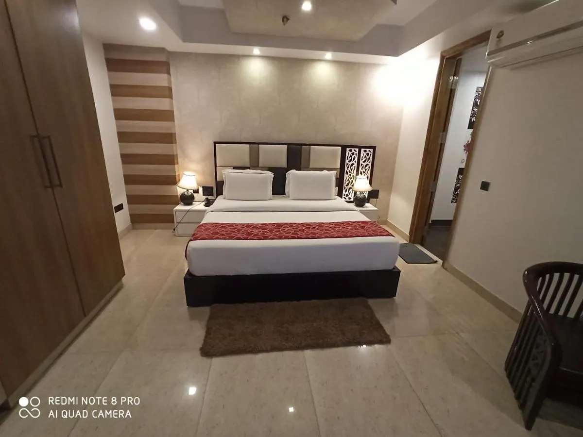 Hotel Palazzo Inn New Delhi 4*,
