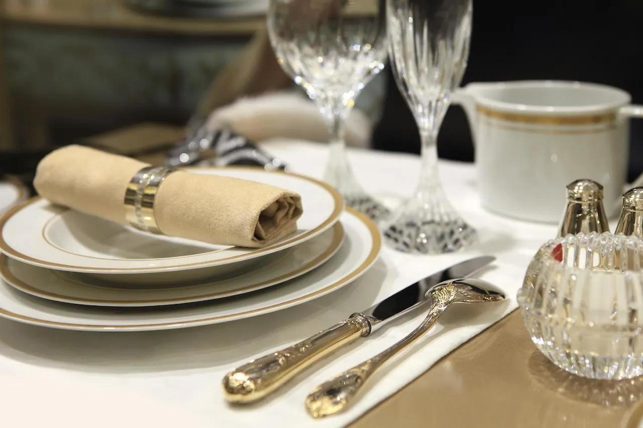 ****  Hotel Palazzo Inn New Delhi India